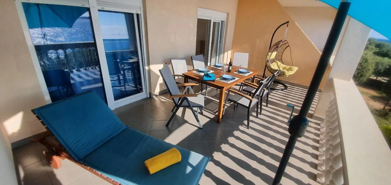 Apartment Comfortable Family Apt Iris 20M From Beach In Mandre