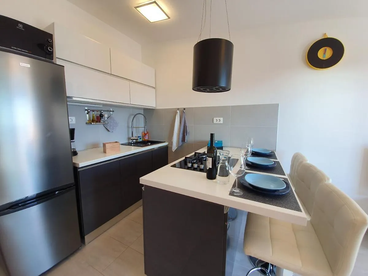 Comfortable Family Apt Iris 20M From Beach In Mandre 0*,