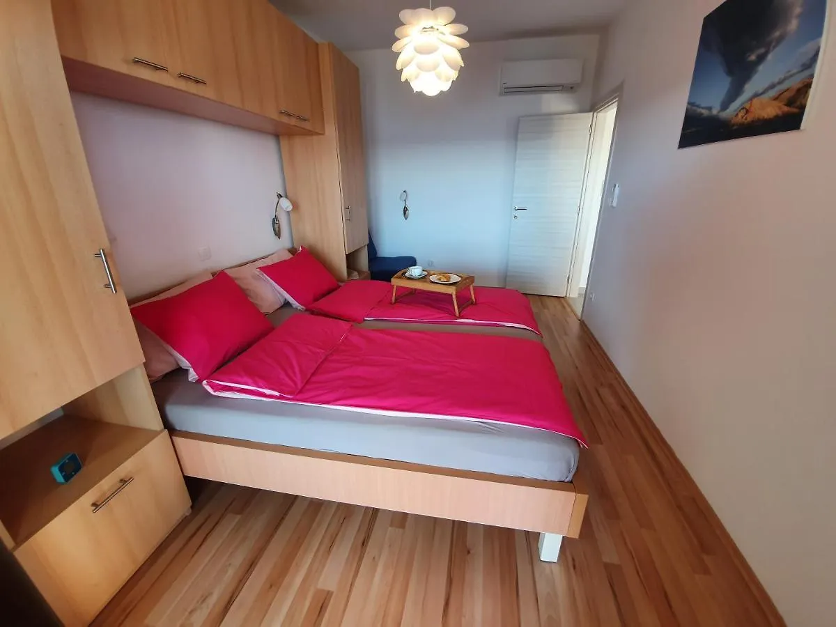 Comfortable Family Apt Iris 20M From Beach In Mandre