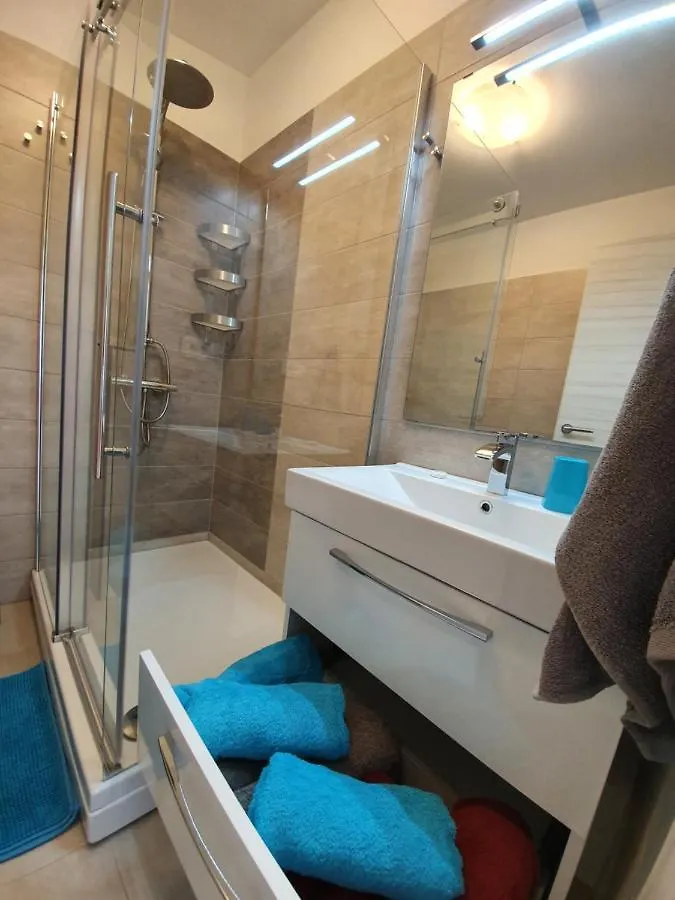 Comfortable Family Apt Iris 20M From Beach In Mandre Apartment