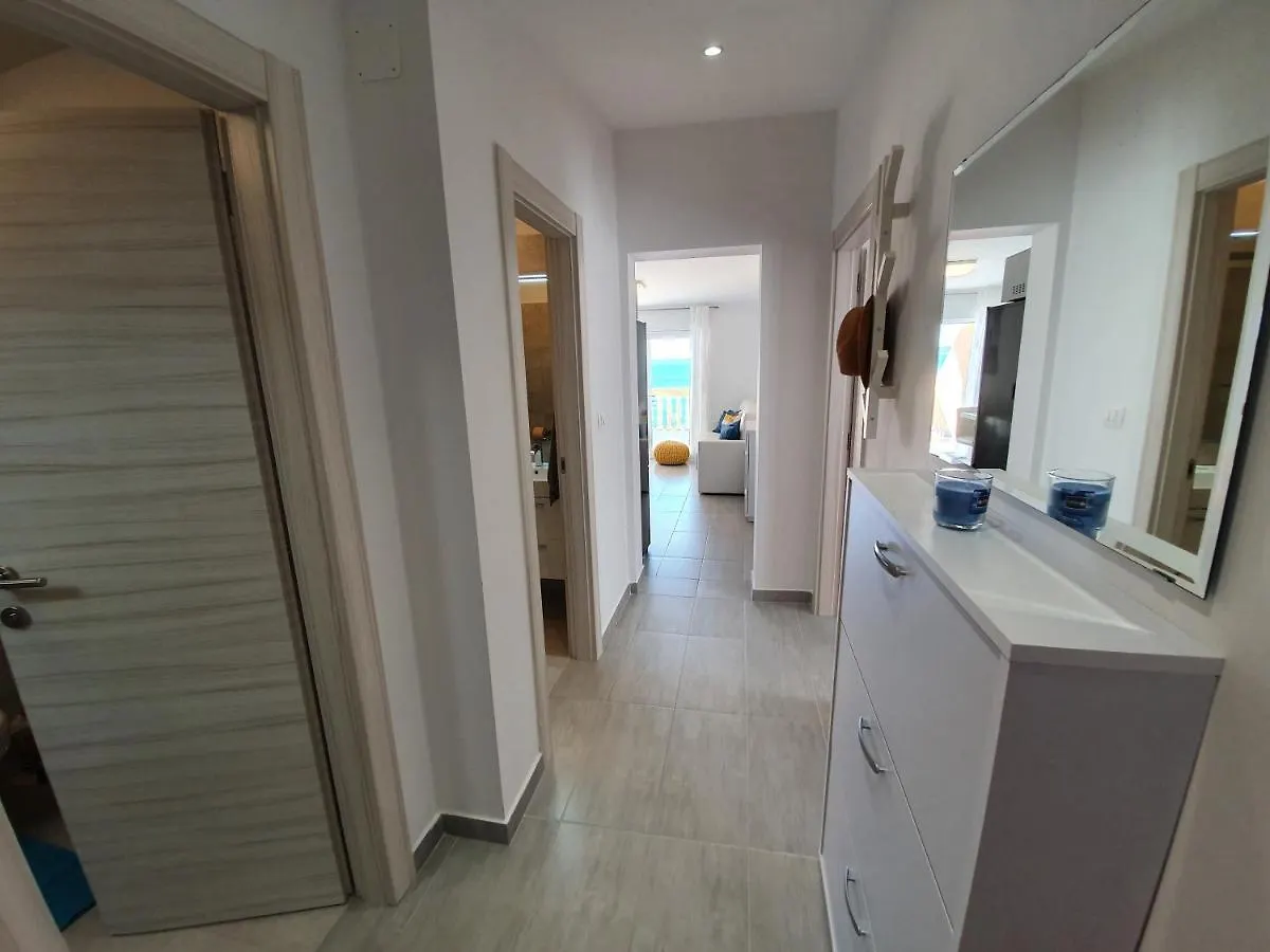 Comfortable Family Apt Iris 20M From Beach In Mandre Apartment