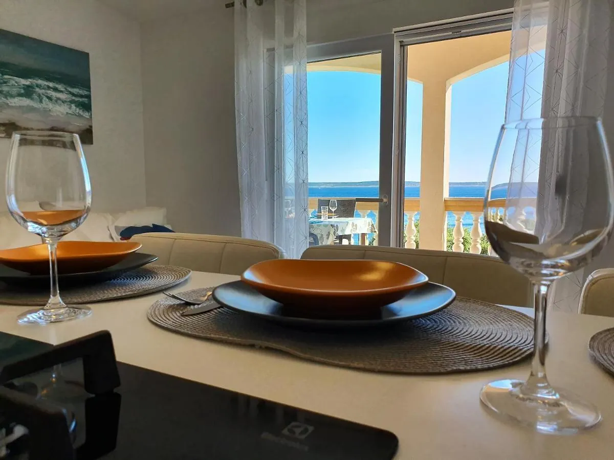 Comfortable Family Apt Iris 20M From Beach In Mandre 0*,  Croatia